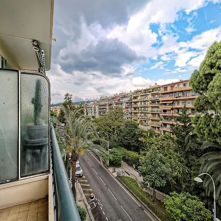 Bel Climatise Apartment *