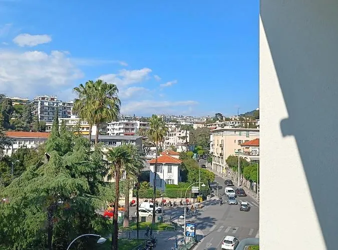 Apartment Bel Climatise Nizza